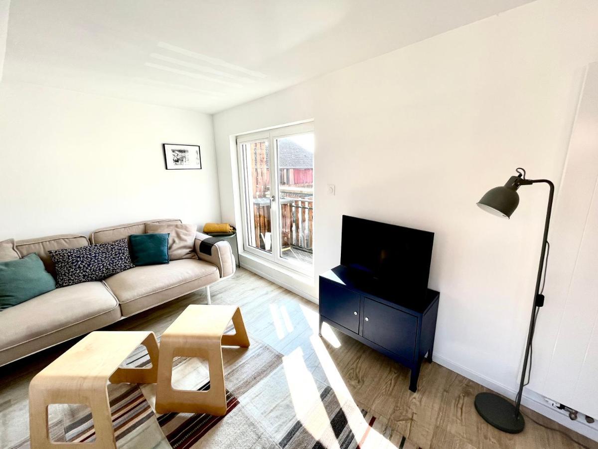 Sous Les Toits Avec Garage Et Terrasse A Ribeauville エクステリア 写真